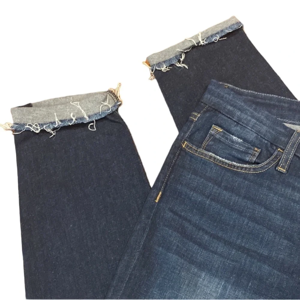 Flying Monkey Platinum Skinny Raw Hem Jeans
Size 28 - Picture 5 of 6